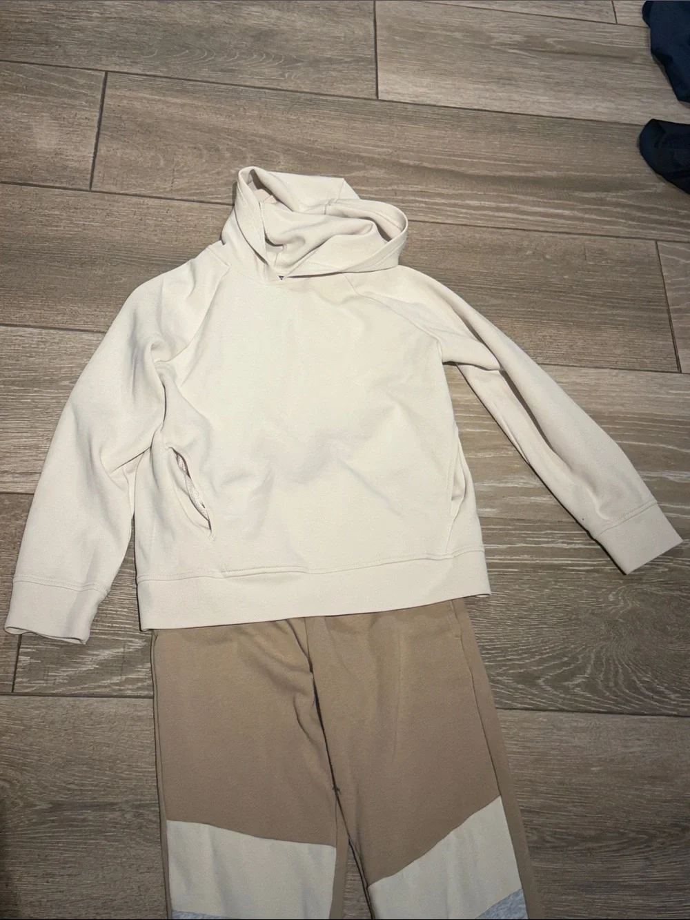 The Childrens Place tan sweatpants